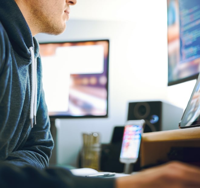 Man working in Middle Management Recruitment